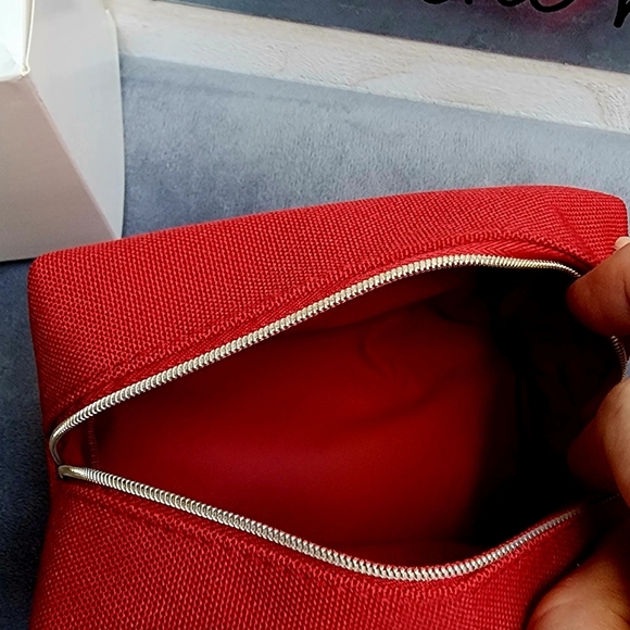 DIOR Trousse in Christmas Red with Iconic Red #999 LIPSTICK and Miss Dior Bomb - Picture 7 of 8